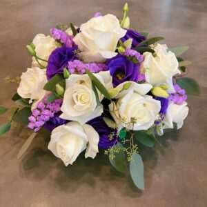 Table Flower Arrangement - Royal Whisper TF04 by Jardin Eden Flowers & Aromatique