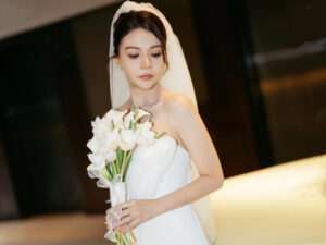 Wedding Flower Bridal Bouquet by Jardin Eden Flowers & Aromatique